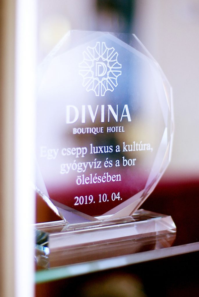 Engraved decoration prepared for the grand opening