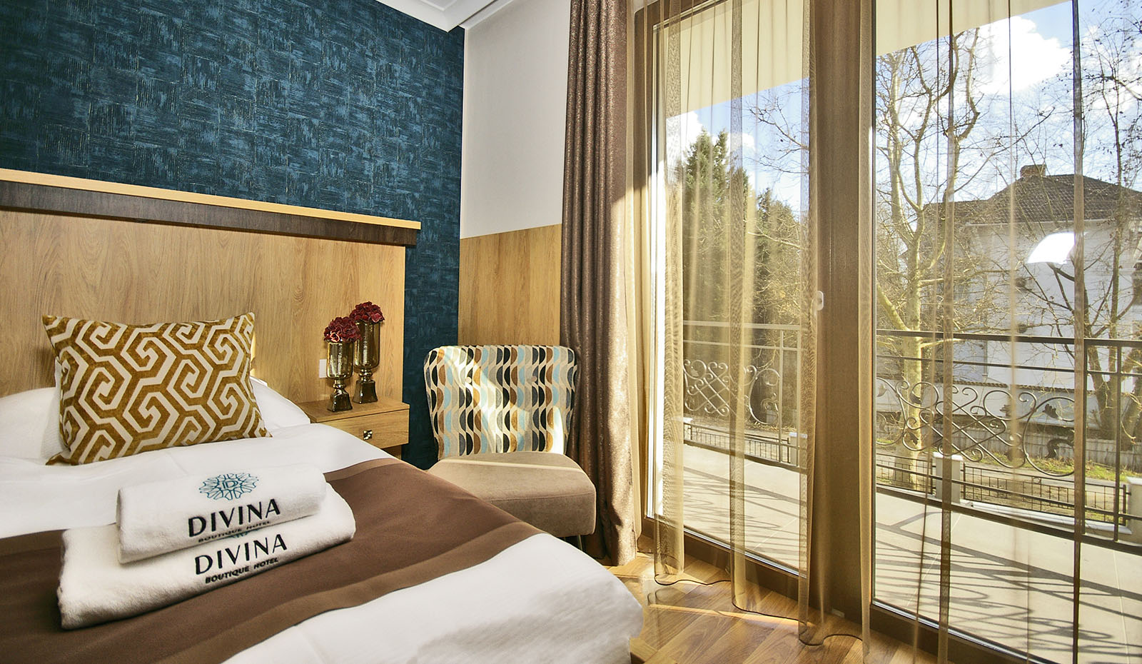 Divina Boutique Hotel Harkány - türkiz tapétás szoba