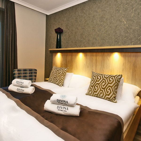 Divina Boutique Hotel Harkány -szoba ízléses berendezéssel