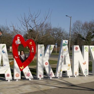 Harkány szelfi pont a Kossuth utcában