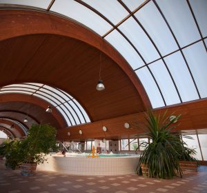 Ticket to the thermal bath including access to Harka Water World (student)