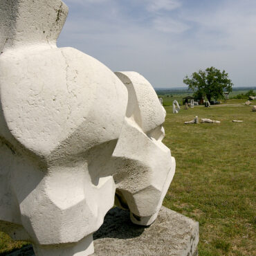 Nagyharsányi Szoborpark tárlatvezetés - plakát
