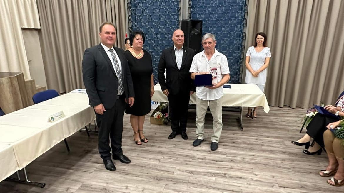 Sándor Fórizs - Turizmusért emlékérem átadása