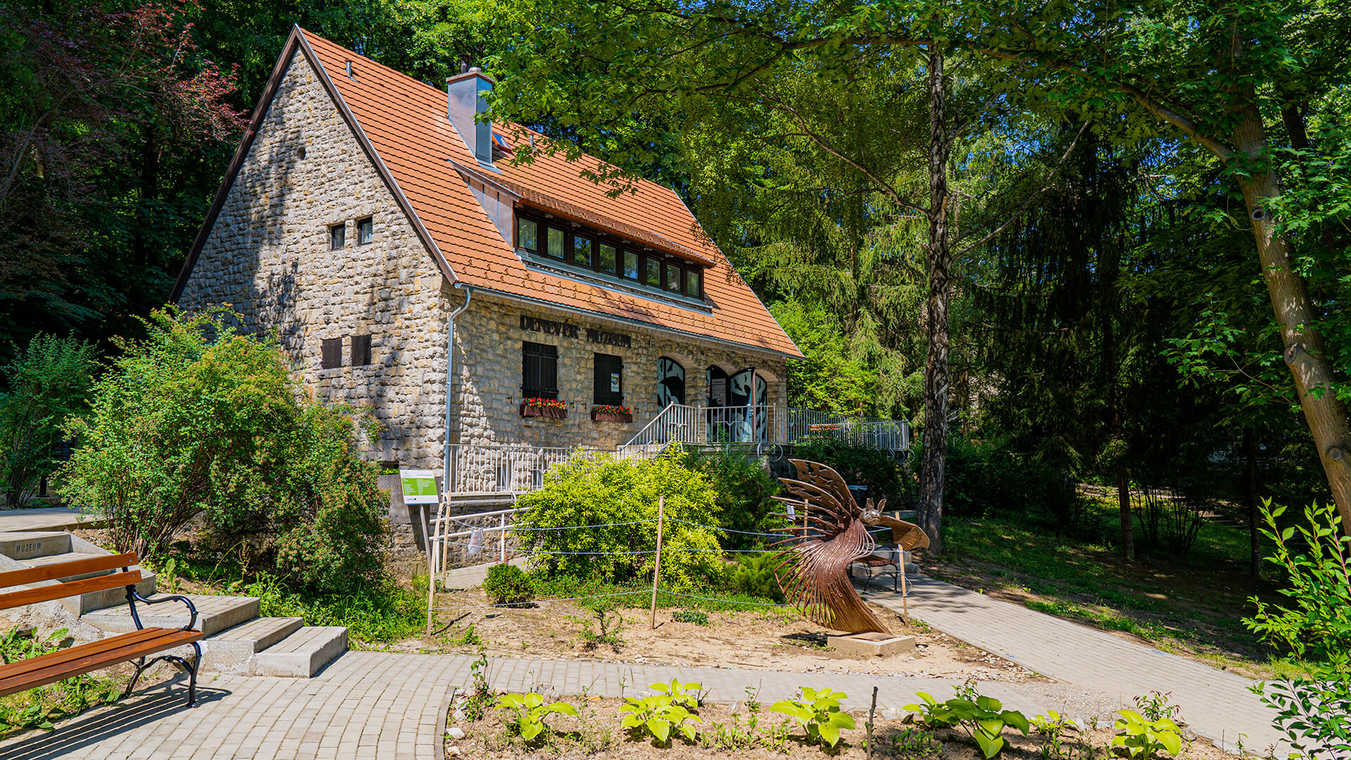 Abaliget, Denevér Múzeum