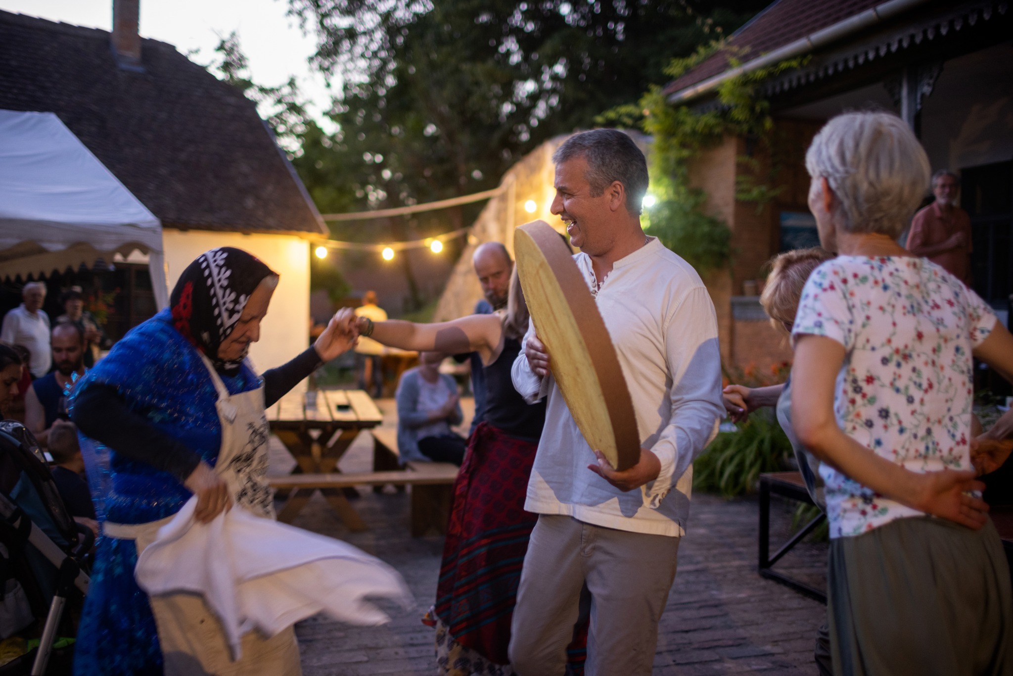 Kelet Zenéje Orfűn - az Orfűi Malmok Múzeum szervezésében 2025.06.08-án